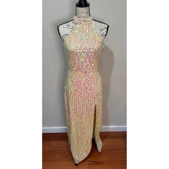 Saylor NWT Khoudia Sequined Halter Maxi Dress Pink Champagne Sz S $363 Saylor NWT Khoudia Sequined Halter Maxi Dress Pink Champagne Sz S $363